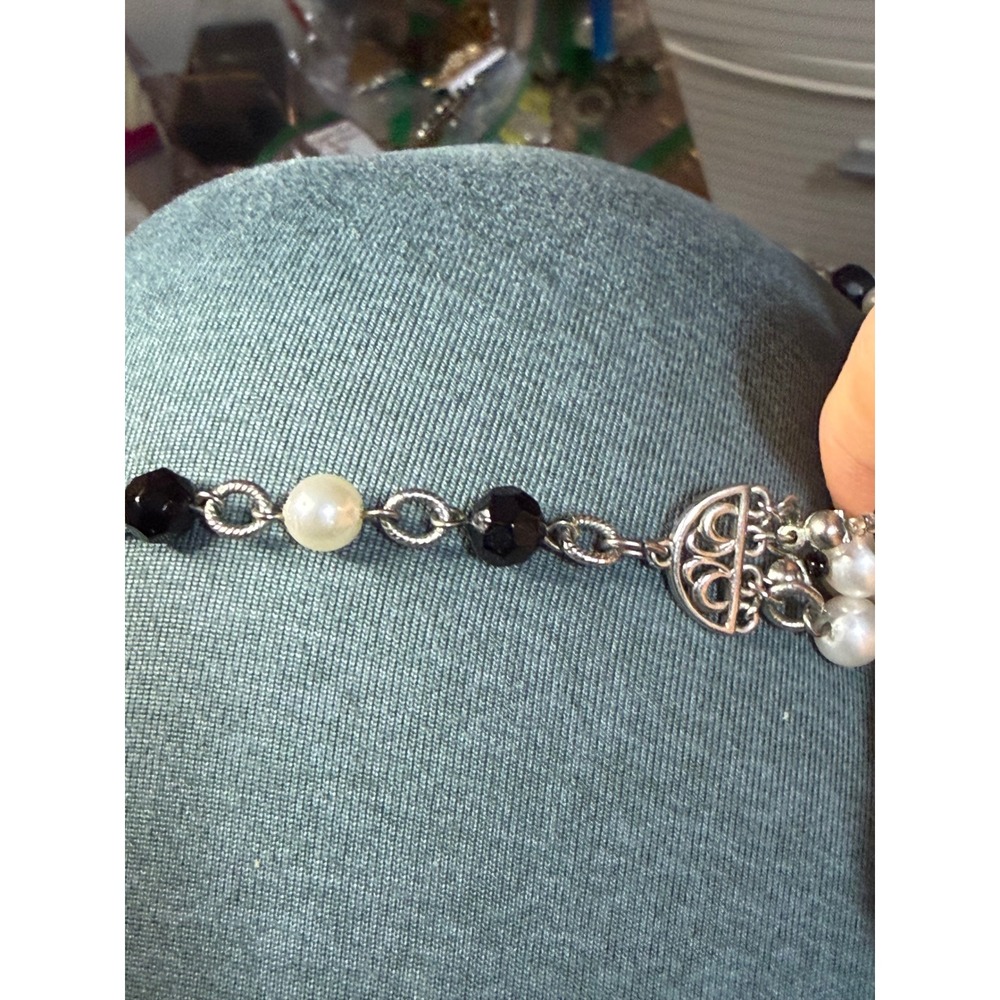Premiere 21" Strand Faux Pearl Black Beaded Silver Tone Character Necklace - Picture 5 of 5
